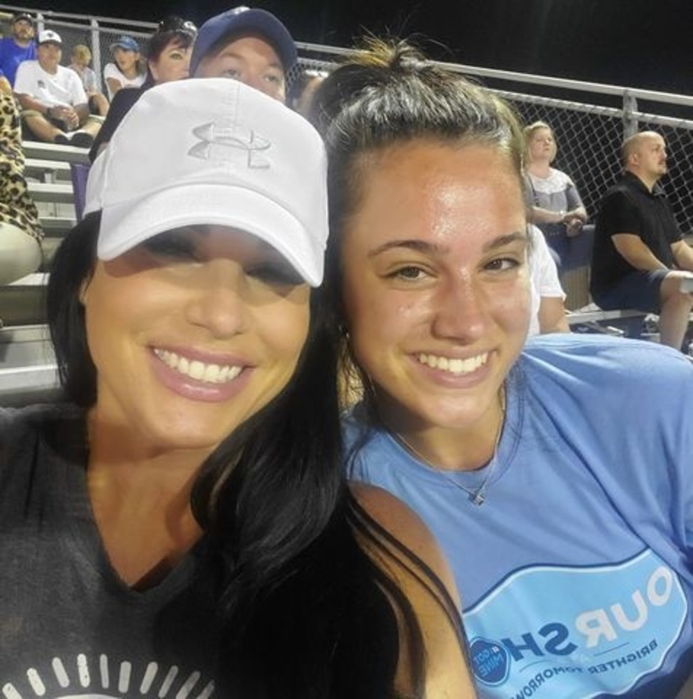 Meet your Posher, Carla